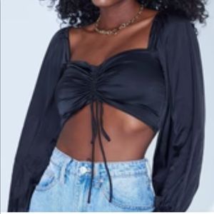 Black long sleeve crop top